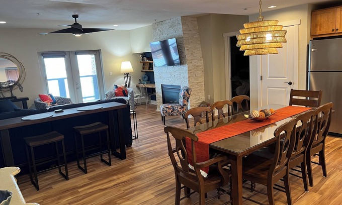 Silvercreek Condo | 3 Bed/Bath Updated Condo 50 Steps to Main Lift w/30-Foot Balcony Facing Ski Runs