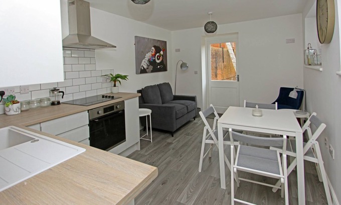 Telford House | 3 bed detached house in Telford