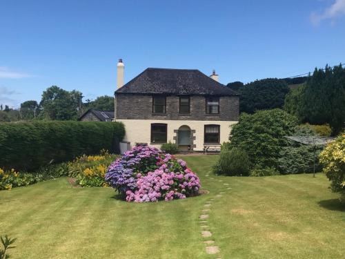 Parracombe House | 3 Bed in Lynton Lynmouth BDOWN