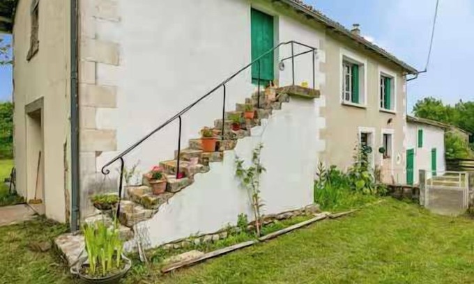 Soudan House | 3 Bed-Sleeps 6-Private Garden-Pet Friendly