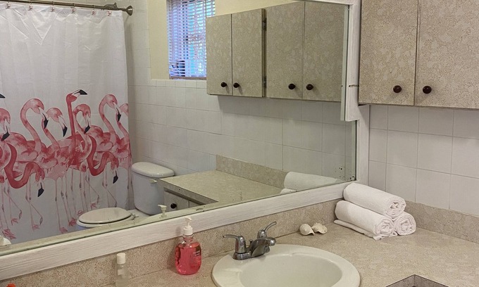 Nassau House | 3 Bedroom, 2 bathroom family home in quiet residential area.
