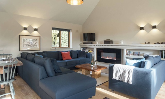 Moreton-in-Marsh Cottage | 3 bedroom accommodation in Stretton-on-Fosse, near Moreton-in-Marsh