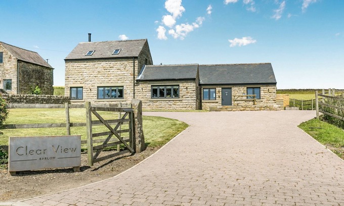 Dronfield Cottage | 3 bedroom accommodation in Barlow, near Chesterfield