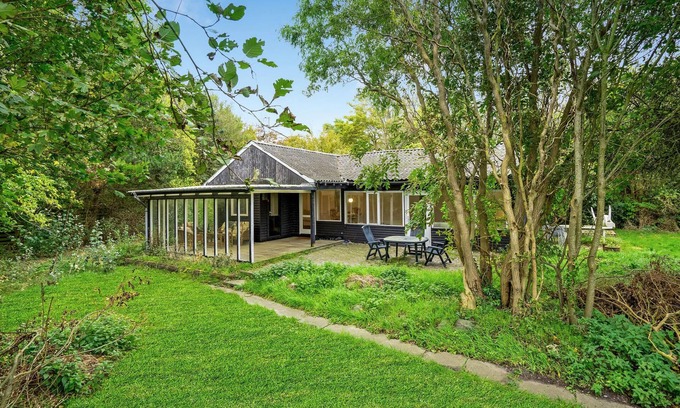Dannemare House | 3 bedroom accommodation in Dannemare