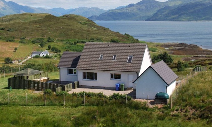 Breakish Cottage | 3 bedroom accommodation in Camuscross, Isle Ornsay, Isle of Skye