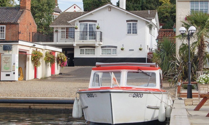 Horning Cottage | 3 bedroom accommodation in Horning, near Norwich