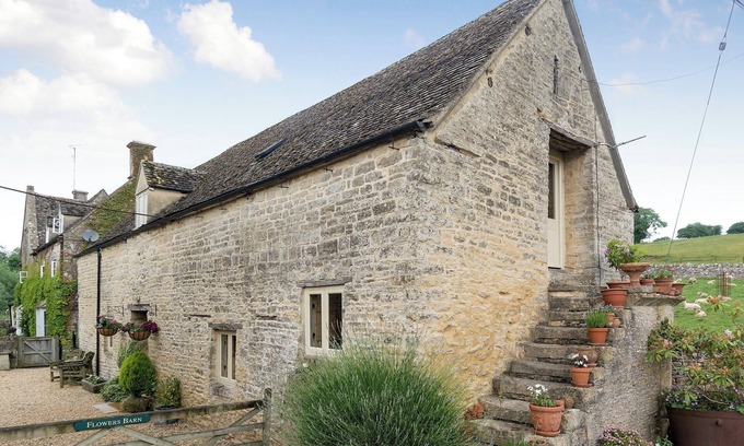 Rendcomb Cottage | 3 bedroom accommodation in Middle Duntisbourne, near Cirencester