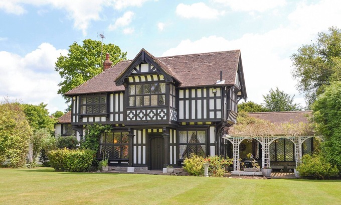 Ashford Cottage | 3 bedroom accommodation in Little Chart, near Ashford