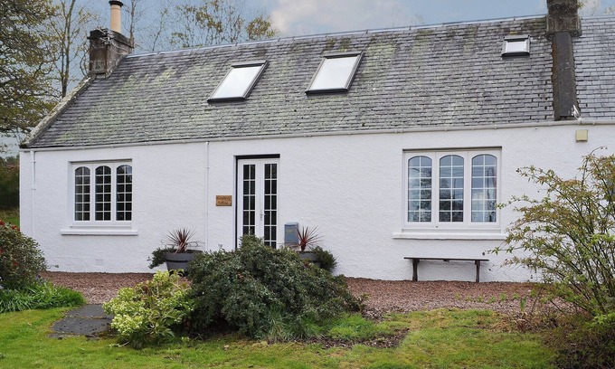 Nairn Cottage | 3 bedroom accommodation in Cawdor, Nairn