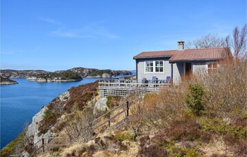 Fjell House | 3 bedroom accommodation in Ågotnes