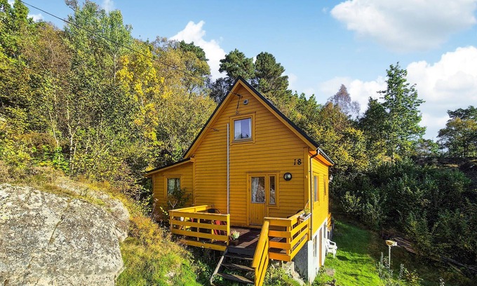 Vinnes House | 3 bedroom amazing home in Reksteren