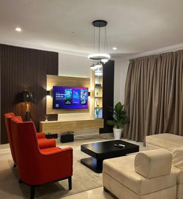 Lekki Apartment | 3 Bedroom Apartment in Lakowe Lakes and Golf course