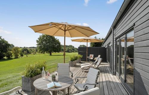 Langemark Apartment | 3 Bedroom Beautiful Apartment In Samsø
