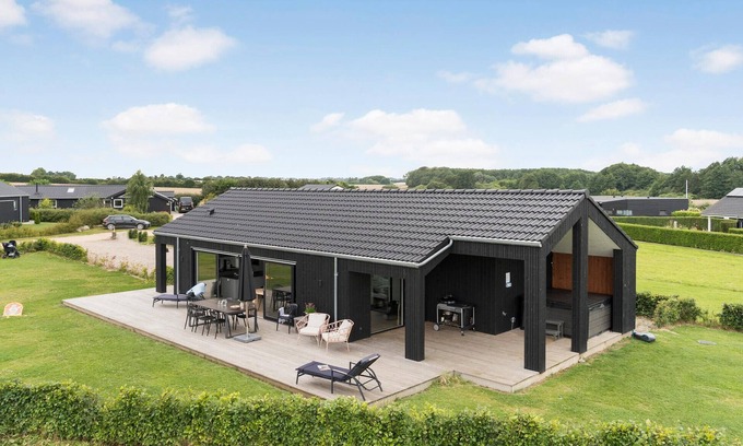 Flovt Strand House | 3 bedroom beautiful home in Haderslev