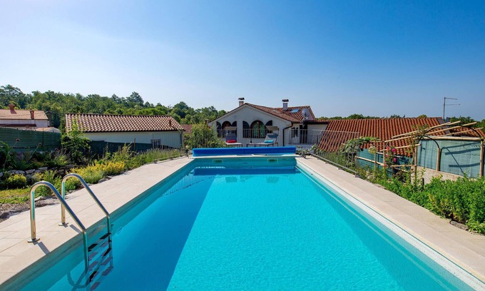 Veli Brgud House | 3 bedroom beautiful home in Ruzici