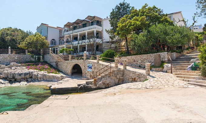 Pokrivenik House | 3 bedroom beautiful home in Zastrazisce