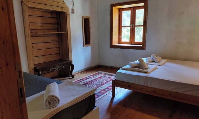 Olympos Ski Chalet | 3-bedroom chalet in enjoyable Antalya with AC, WiFi
