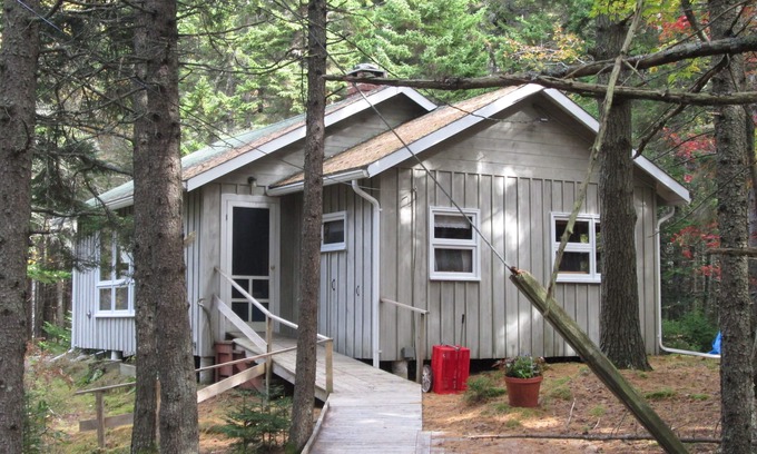 West Southport Cottage | 3 Bedroom Classic Maine Cottage, Close To Beach