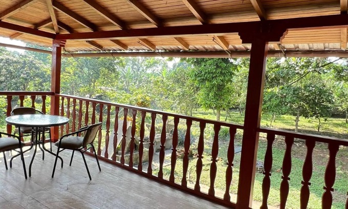 Sierra House | 3-bedroom house in awesome Echeandía with WiFi