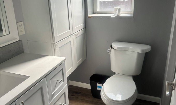 Lindenwood Park House | 3-bedroom house in fabulous St. Louis with AC