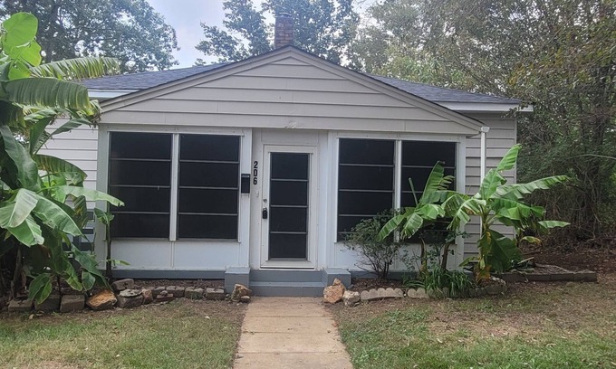 Kings Mountain House | 3-bedroom house in enjoyable Kings Mountain with mountain view!