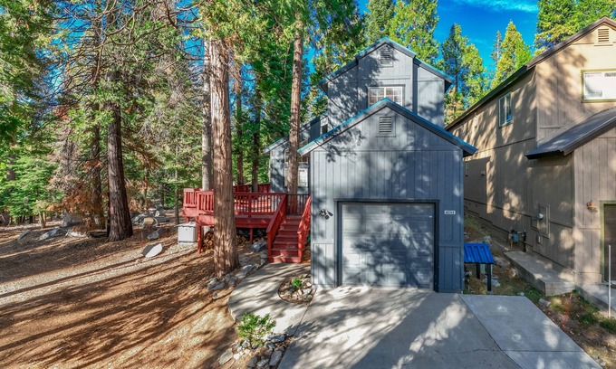 Shaver Lake House | 3 bedroom house with huge deck and central a/c
