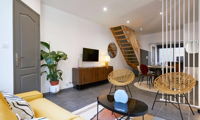 Tourcoing House | 3 bedroom house with courtyard, near metro