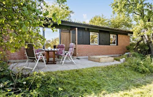 Hong House | 3 Bedroom Lovely Home In Høng