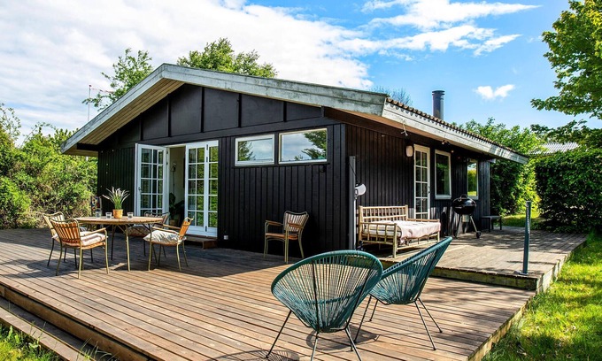 Dronningmolle House | 3 bedroom nice home in Dronningmølle