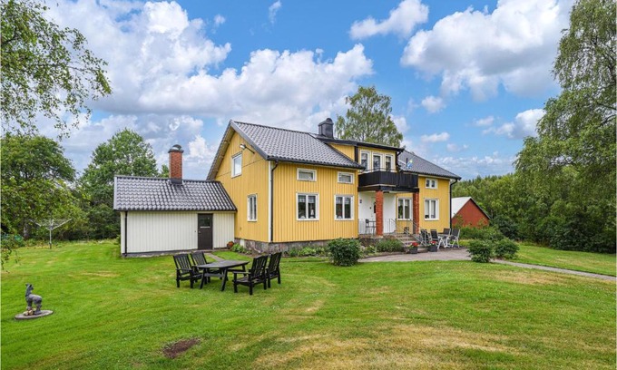 Kalv House | 3 Bedroom Nice Home In Kalv