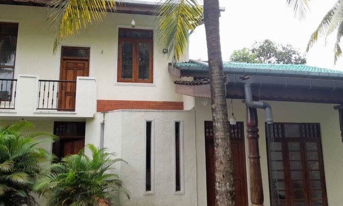 Ekala Villa | 3-Bedroom Private Villa Near Colombo Airport with FREE Wi-Fi, Kitchen & Garden