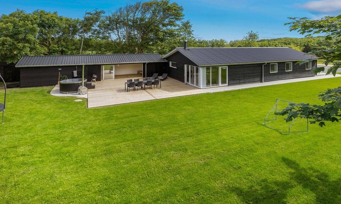 Spøttrup House | 3 bedroom stunning home in Spøttrup