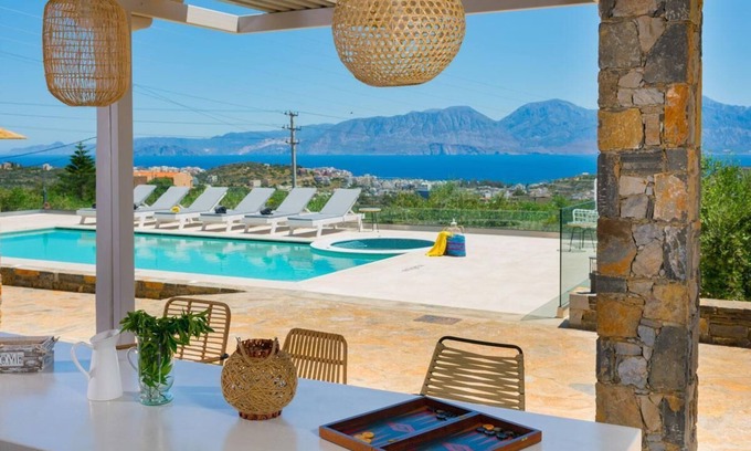 Agios Nikolaos Villa | 3 bedroom villa with a private pool