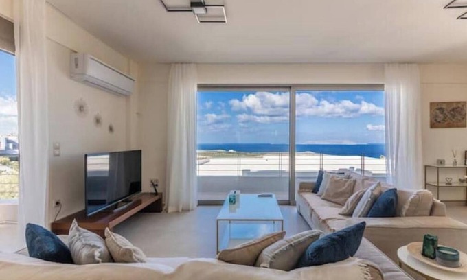 Politiko House | 3 bedroom Villa with Stunning View & private park.