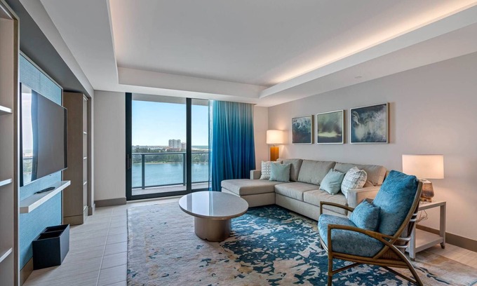 Clearwater Beach Condo | 3-BR Residence @ JWM Clearwater Beach ~ Pool, Hot Tub, Spa, Fitness Center, FREE Activities ~ #1411