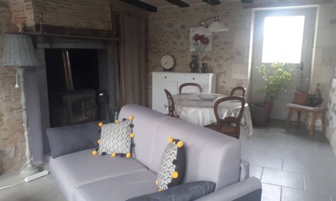 Le Vigeant House | 3* character gîte