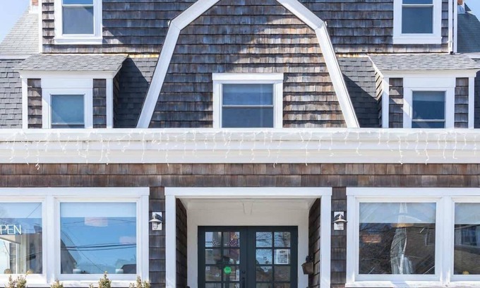 Middletown Hotel | #3 | Comfy Room w/2 queen beds near Easton & Second Beach