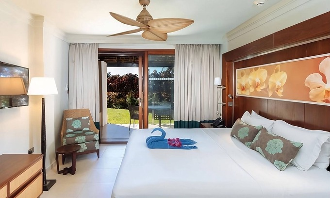 Charlotte Hotel | 3 Garden View Units, Outdoor Pool, Free Parking, Fitness Center| Adults Only