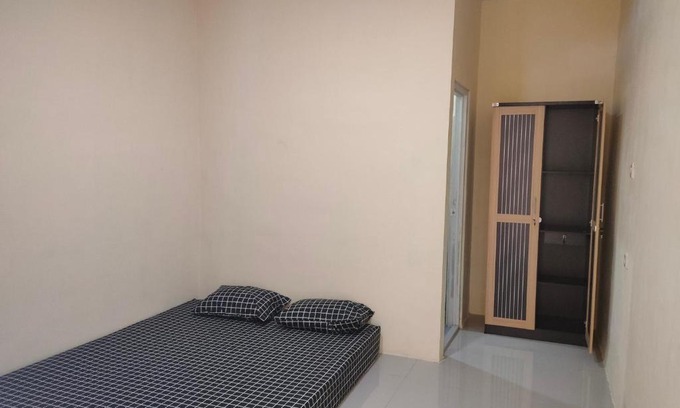 Ngemplak House | 3 kost exclusive ekonomi