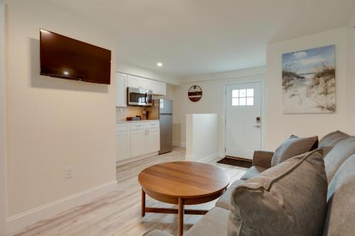 Wareham Apartment | 3 Mi to Main Street Newly Renovated Wareham Apt!