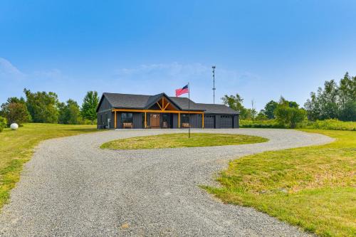 Frontenac House | 3 Mi to St Lawrence River Spacious Ranch Home