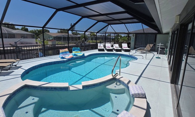 Englewood South House | 3 Miles from Beach! Beautiful Canal Home, 3 Bed/3 Bath, heated pool and spa