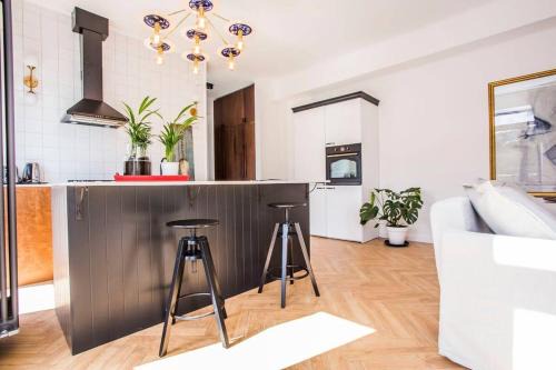 Chugureti Apartment | 3-Person Apartment - By Wehost