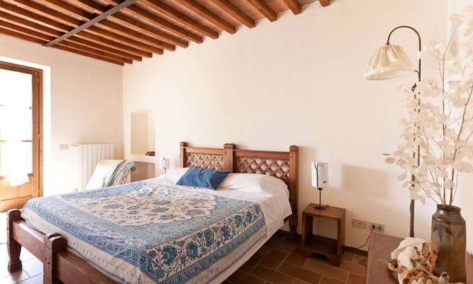 Riparbella Villa | 3-person apartment in Tuscan farmhouse