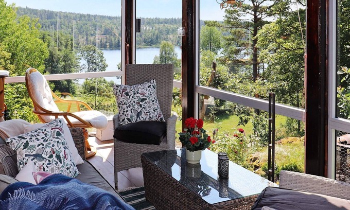 Mellerud House | 3 person holiday home in MELLERUD-By Traum