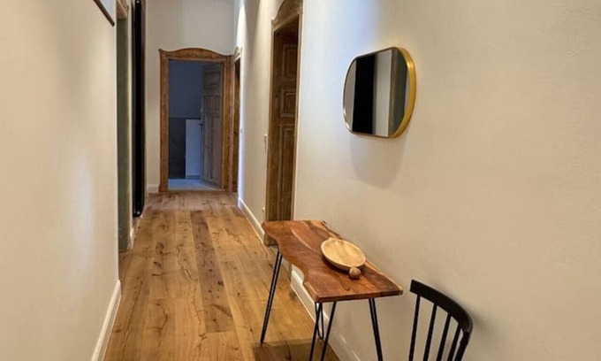 Fuerth Apartment | 3-room, 1 living- 2 bedrooms