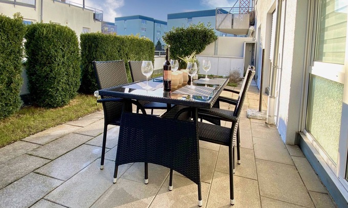 Gaertringen Apartment | 3 room apartment for 4, large roof terrace, garage, 76 m²