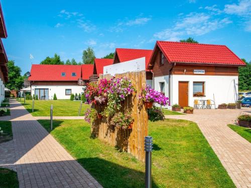Jaroslawiec Apartment | 3-room apartment on the ground floor, summer pool