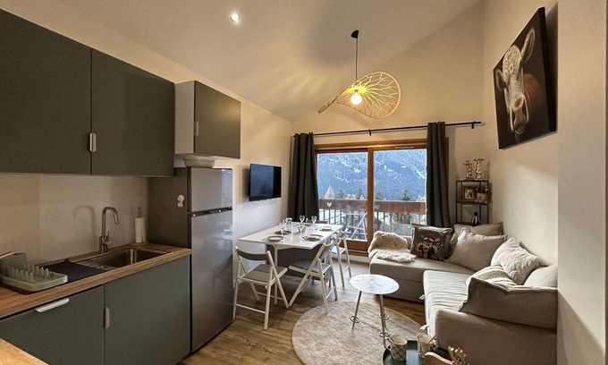 Meribel Apartment | 3-room Apartment with Mezzanine, 5 ppl, Méribel - Pets allowed, WiFi