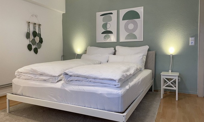 Uehlingen-Birkendorf Apartment | 3 Schlafzimmer, Dachterasse und Flussblick